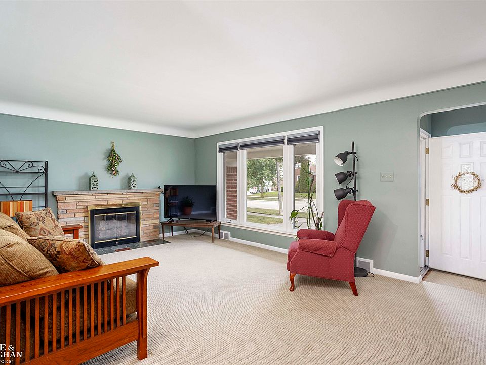 22029 Benjamin St, Saint Clair Shores, MI 48081 MLS 50123433 Zillow