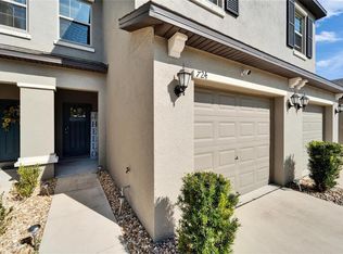 724 Royal Empress Dr, Ruskin, FL 33570