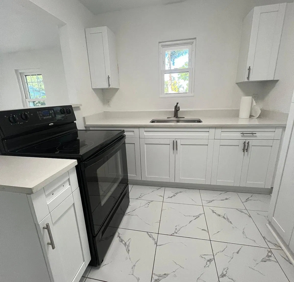 2 bed, 1.5 bath, 1000 sqft, $1,925 — Photo 3