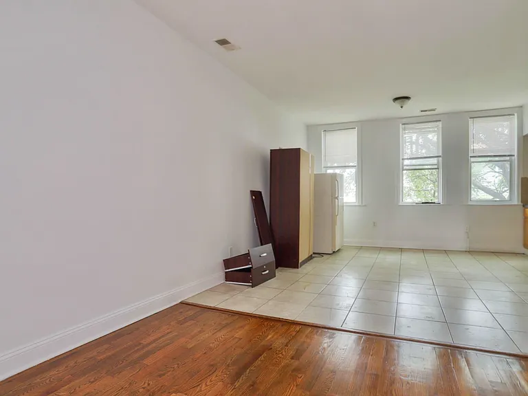 272 Grant Ave #2 — Photo 5