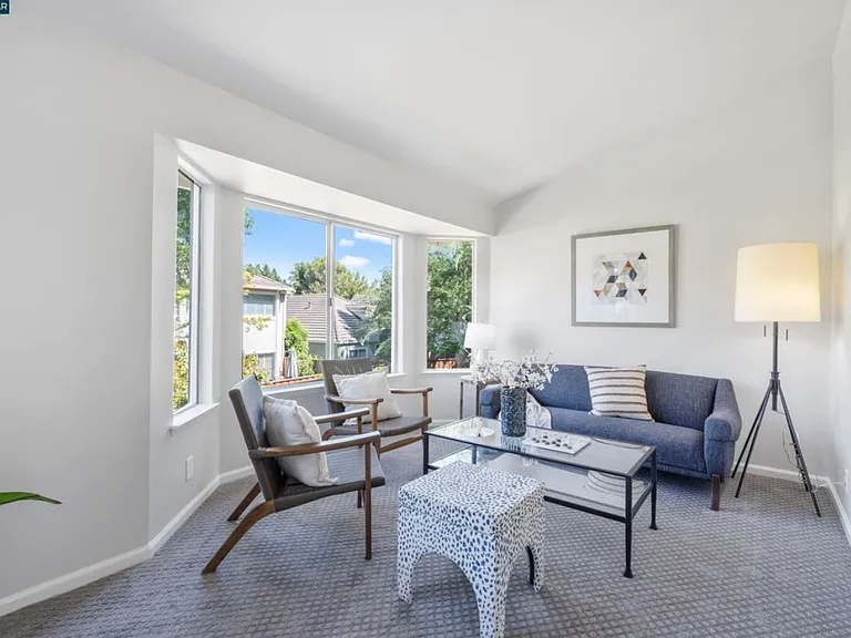 5 Stuart Pl — Photo 30