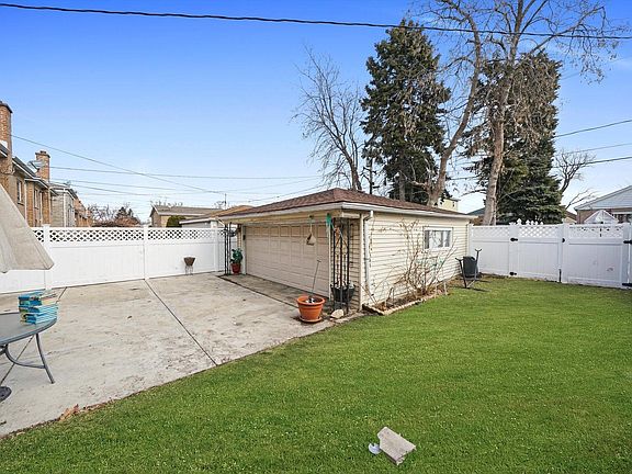 4th image of 3827 S Scoville Ave SW #2