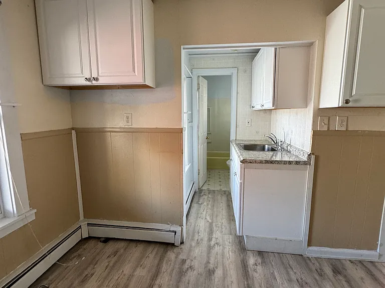 79-81 Blossom St #2 — Photo 4