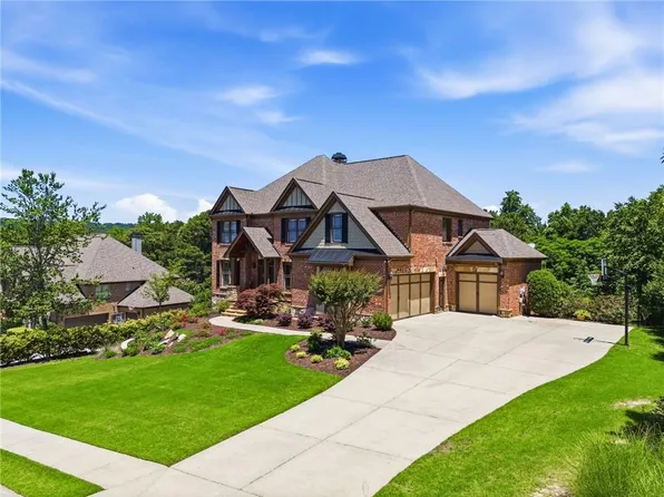 4526 Meadowland Way, Flowery Branch, GA 30542