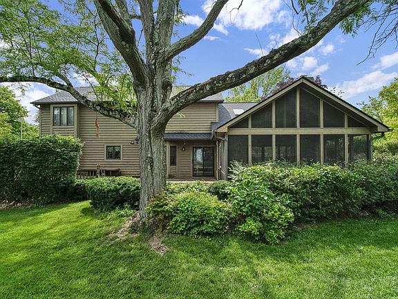 5th image of 4744 Stonehaven Dr