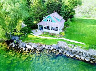 1 Ampor Bch, Hilton, NY 14468