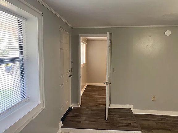 To bedroom from front entry.