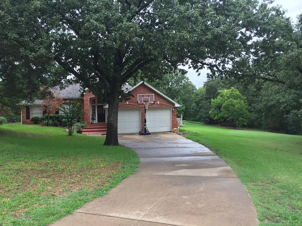 1st image of 716 Meadow Bend Ct