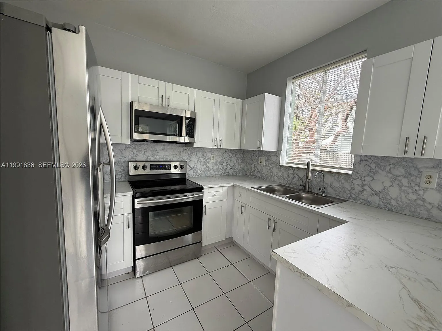Shoma Townhomes At Keysco — Photo 2