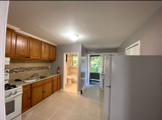 327 Stebbins Pl #1, Plainfield, NJ 07063