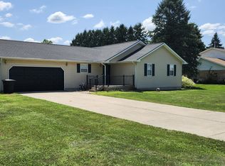 1715 Holiday Dr, Niles, MI 49120