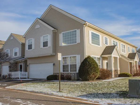 1927 Bluestem Ln, Shoreview, MN 55126