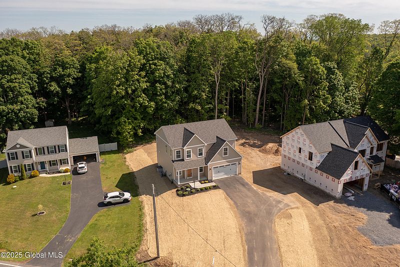 5th image of 159 Anthony Road