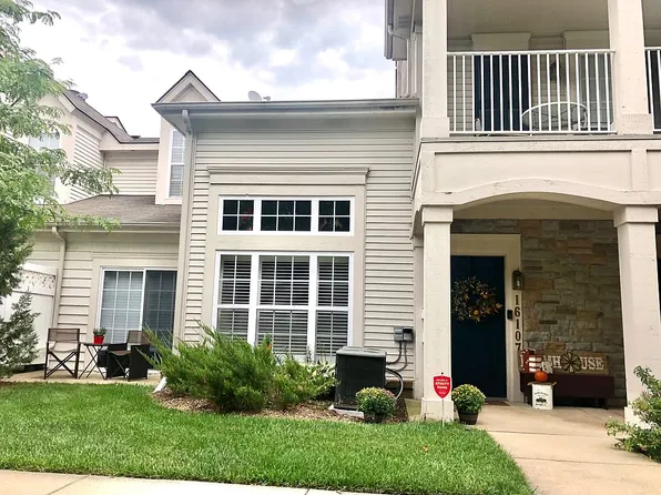 16107 Addington Dr #1, Commerce Township, MI 48390