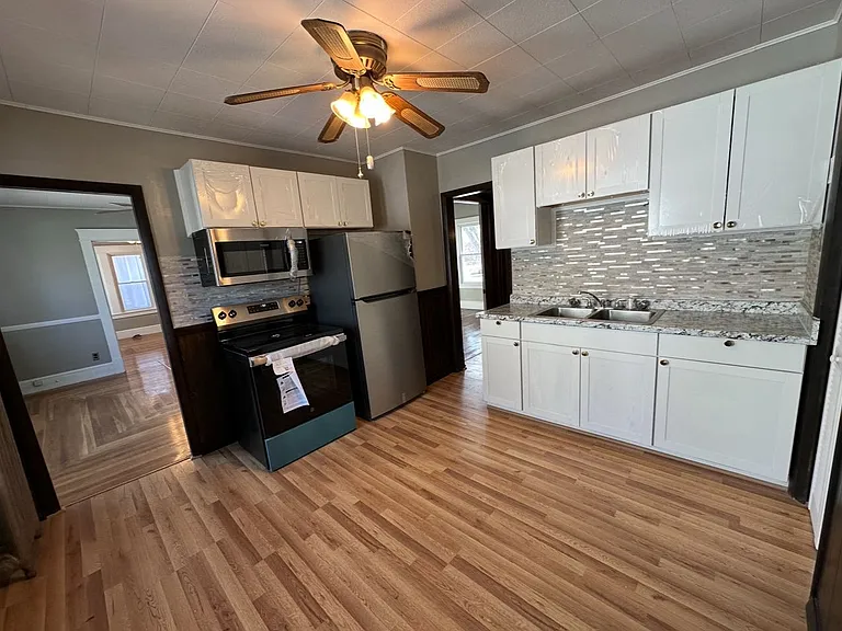 326 East St #328 — Photo 3