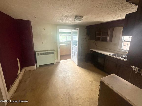 4th image of 103 Springfield Rd