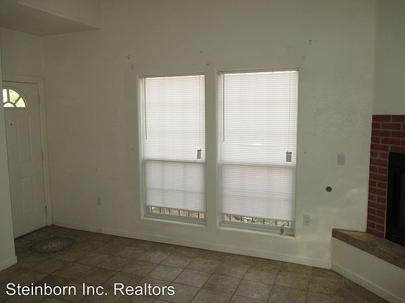 4th image of 725 S Campo St APT 1