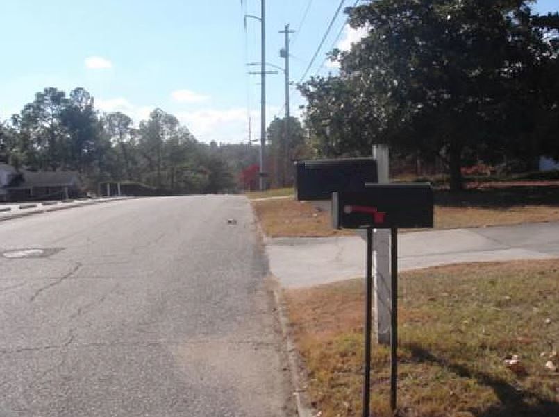 2nd image of 2859 Wells Dr