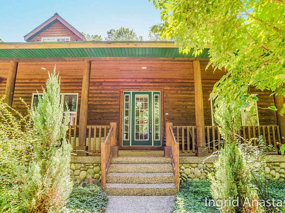 5th image of 6470 Bridlewood Ct NE