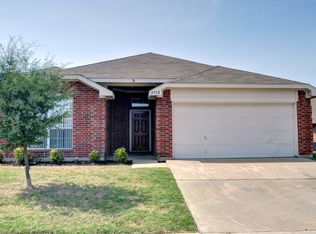 5512 Ridge View Dr, Watauga, TX 76137