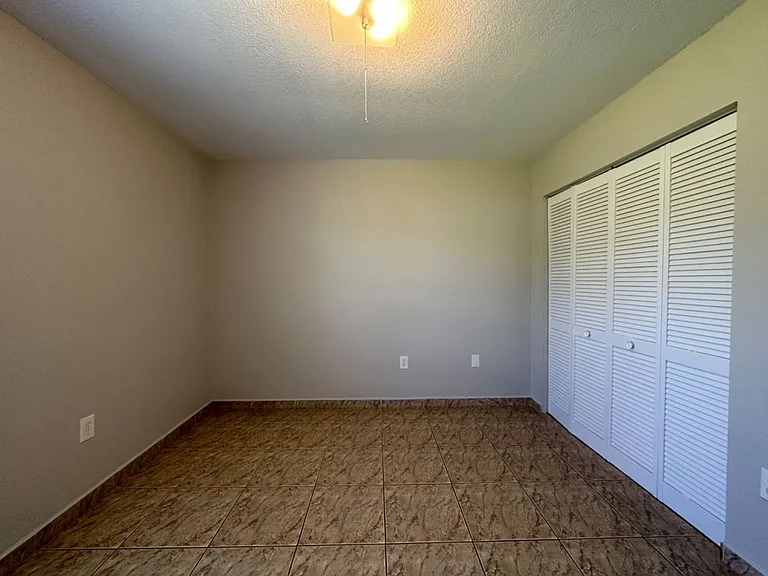 707 Wedge Ln — Photo 13