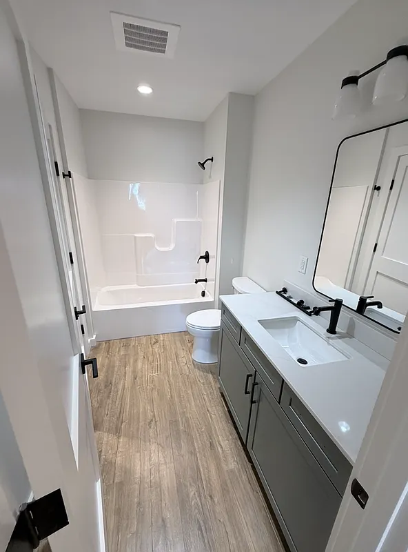 1 bed, 1.0 bath, 800 sqft, $1,800 — Photo 3