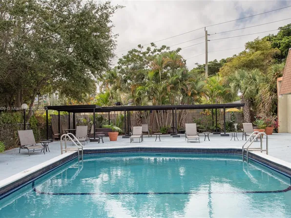 16950 W Dixie Hwy #B320, North Miami Beach, FL 33160