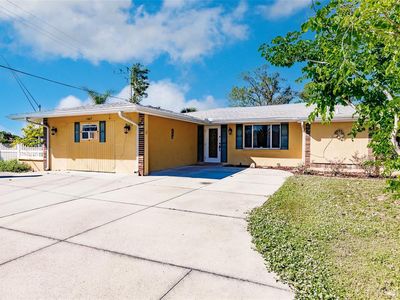 1647 Beacon Dr, Pt Charlotte, FL, 33952