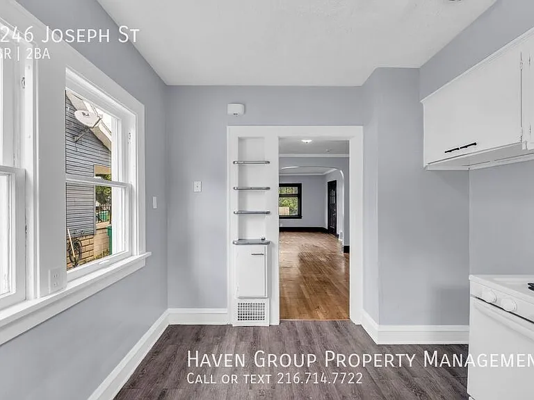 5246 Joseph St — Photo 10