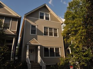 1652 W Grace St APT 3, Chicago, IL 60613
