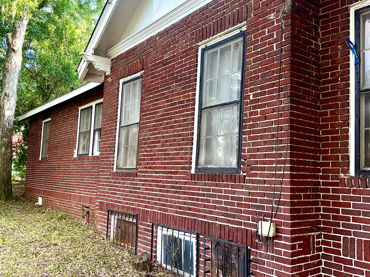3 bed, 2495 sqft, $1,050 — Photo 3