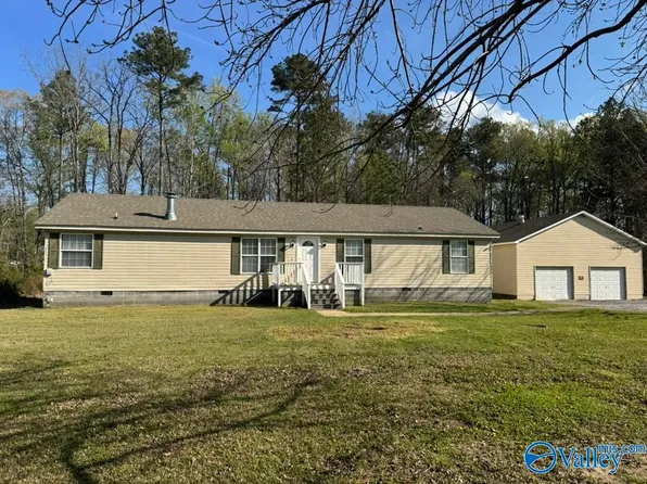 185 Lakefront Dr, Leesburg, AL 35983