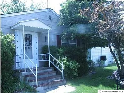 315 Newport Ave photo 1