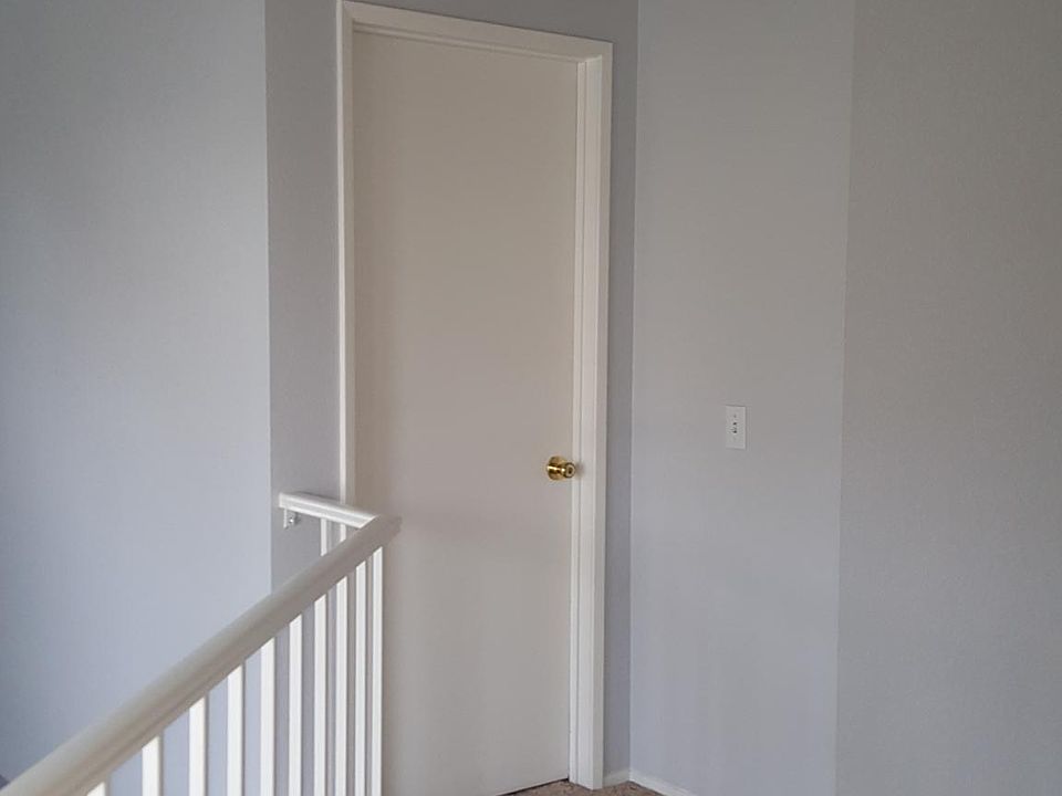 Entry into master badroom