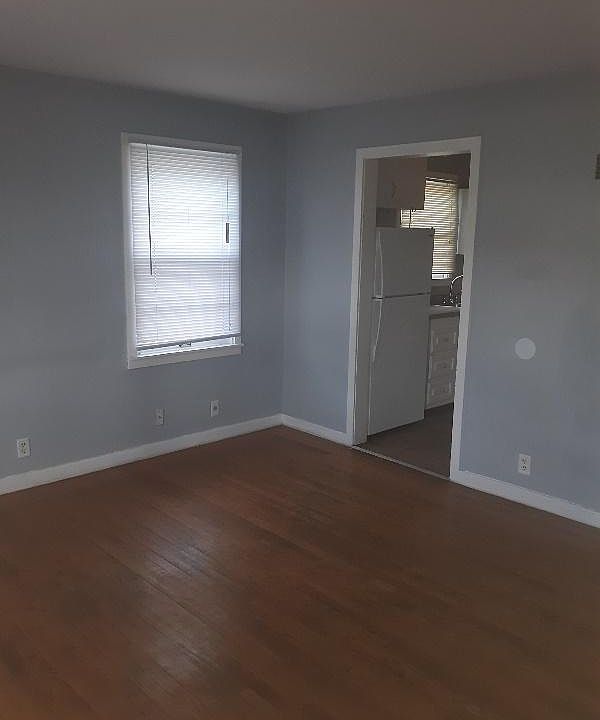1st image of 2818 Prast Blvd