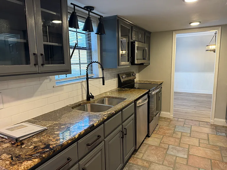 506 Pecos Trl — Photo 16