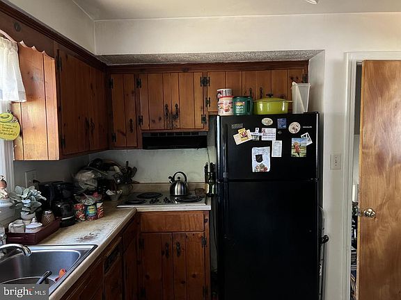 4th image of 7306 Finns Ln