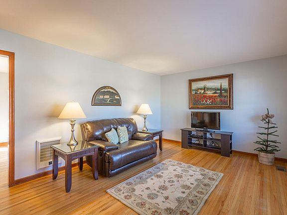 3rd image of 5406 Sunny Dell Ln