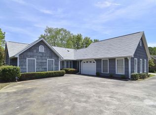 1912 Pine Lake Dr, West Columbia, SC 29169