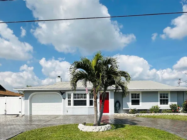 141 NE Sagamore Ter, Port Saint Lucie, FL 34983