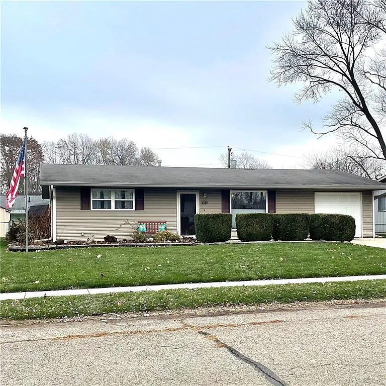 1019 Gary Dr photo 1