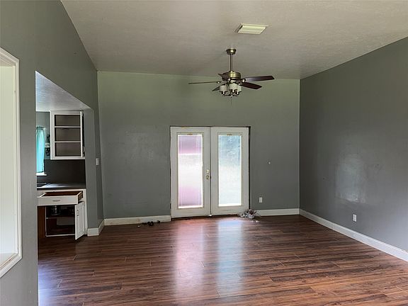 5th image of 2071 W Point Tap Rd