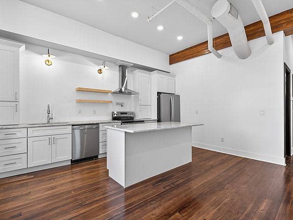2nd image of 607 Main St #8