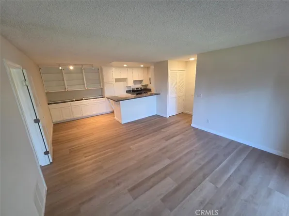 2511 W Sunflower Ave Unit J7, Santa Ana, CA 92704