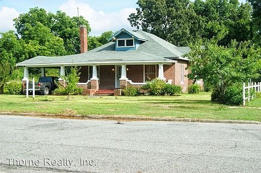 4th image of 107 W Green St