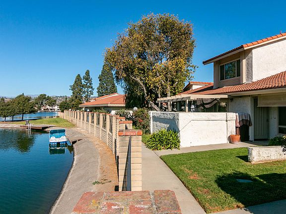 3rd image of 366 Sonora Dr
