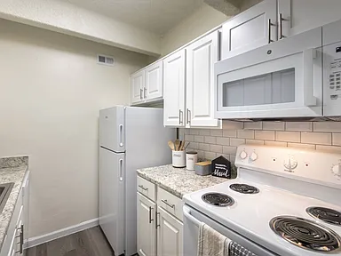 Princeton Court / Harvard Square Fitness Center & Leasing Office