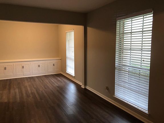 Dining/Living room