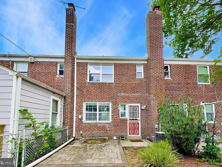 640 Chesapeake St SE — Photo 18