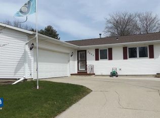 3803 Monroe St, Two Rivers, WI 54241